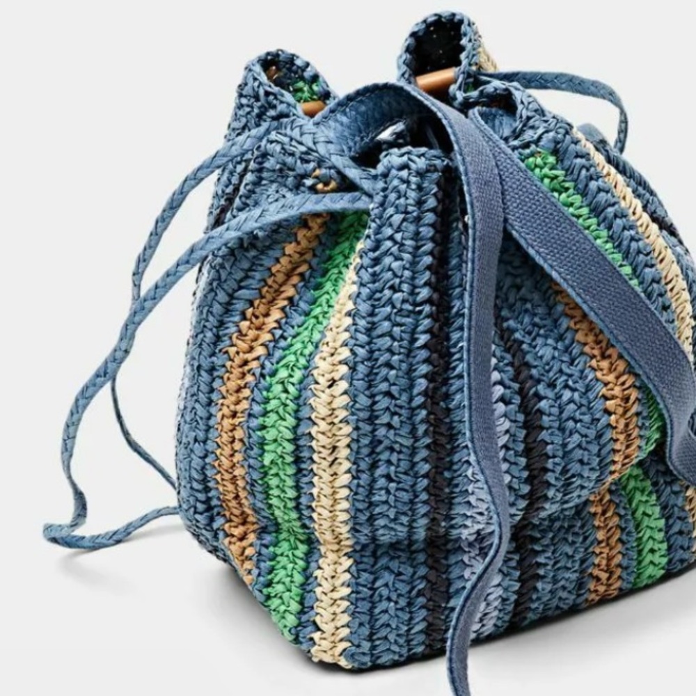 ESPRIT Straw Cinch Bag - Picture 6 of 7